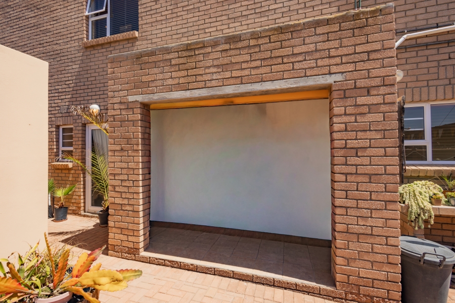3 Bedroom Property for Sale in Louis Rood Western Cape